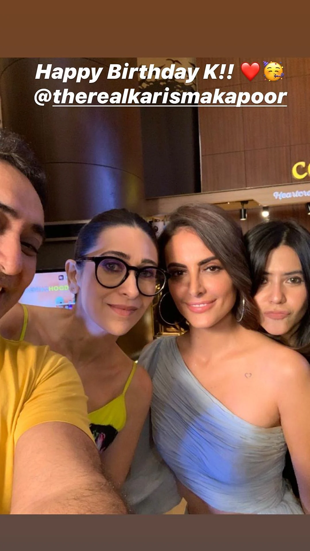 Ultimate Diva: Kareena, Sonam, Malaika Wish Karisma on Her B’Day
