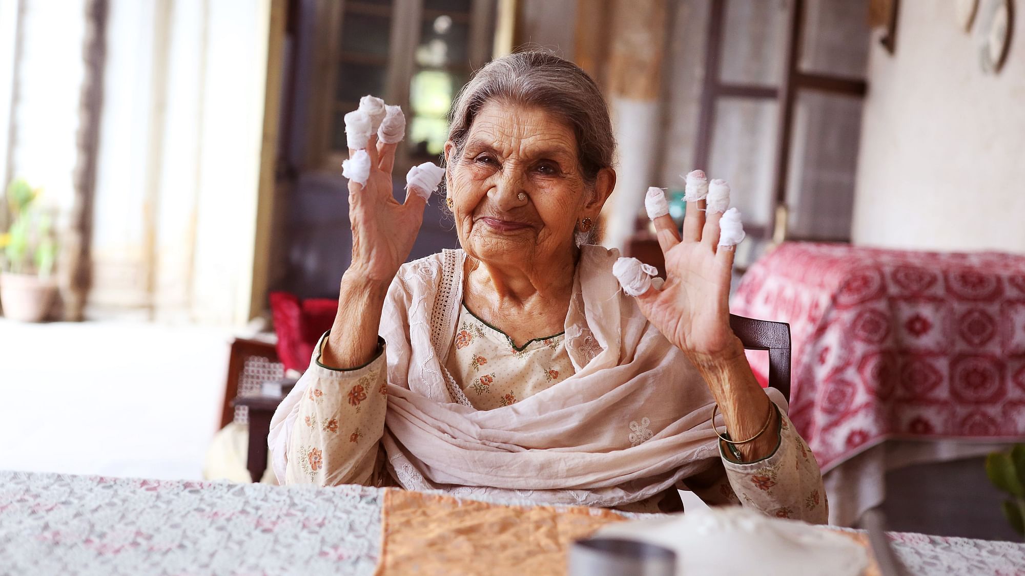 <div class="paragraphs"><p>Farrukh Jafar, the 88-year-old actor who played begum in ‘Gulabo Sitabo’.</p></div>