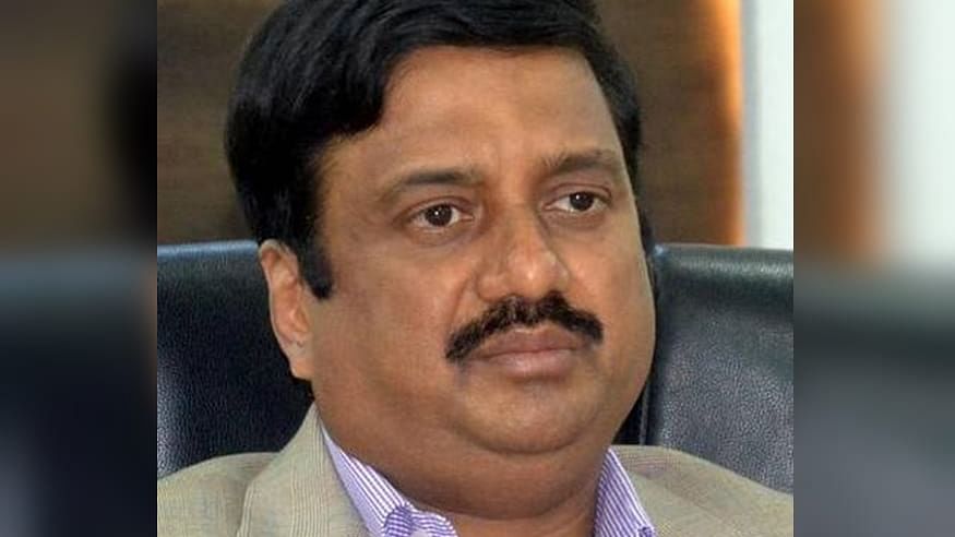 IAS officer BM Vijay Shankar, accused of bribery in the 40,000 crore rupees IMA Ponzi Scam was found dead at his Bengaluru residence on Wednesday, 24 June.