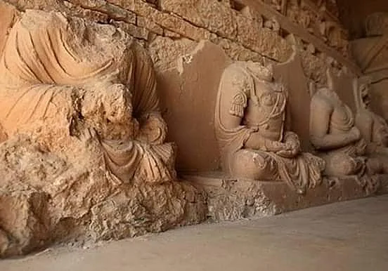 Unrelated Images Used to Claim Buddha Statues Found in Ayodhya