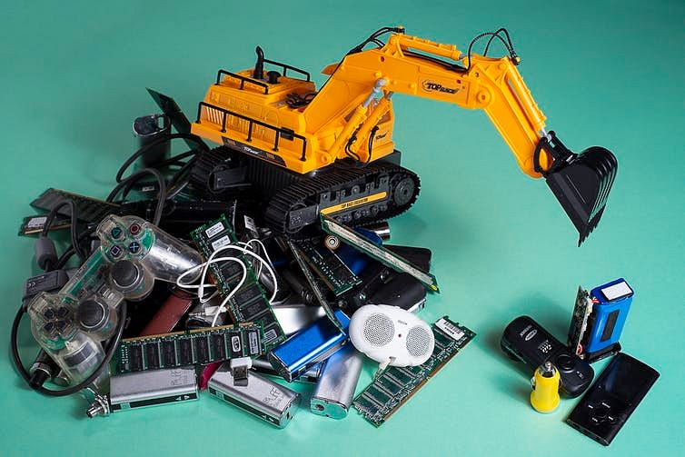 Each year, the total amount of electric and electronic equipment the world uses grows by 2.5 million tonnes.