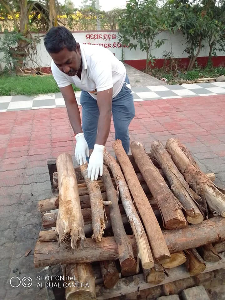 Lost Mother to Cancer, This Odisha Man Now Helps Cancer Patients