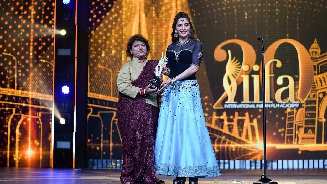 Madhuri Dixit with Saroj Khan. 