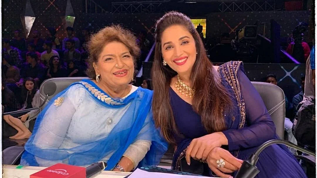 Madhuri Dixit mourns the demise of Bollywood choreographer Saroj Khan.