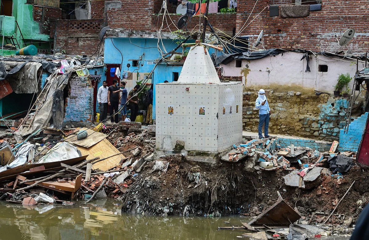 3 Dead in Delhi as Roads, Homes Waterlogged After Heavy Rain