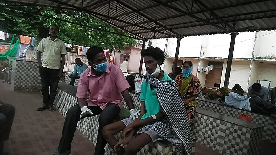 Lost Mother to Cancer, This Odisha Man Now Helps Cancer Patients