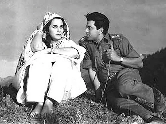 Priya Rajvansh and Dharmendra in a scene from 'Haqeeqat'
