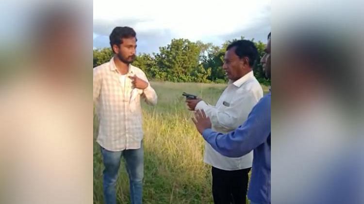 Former Telangana MLA brandishes gun at construction workers