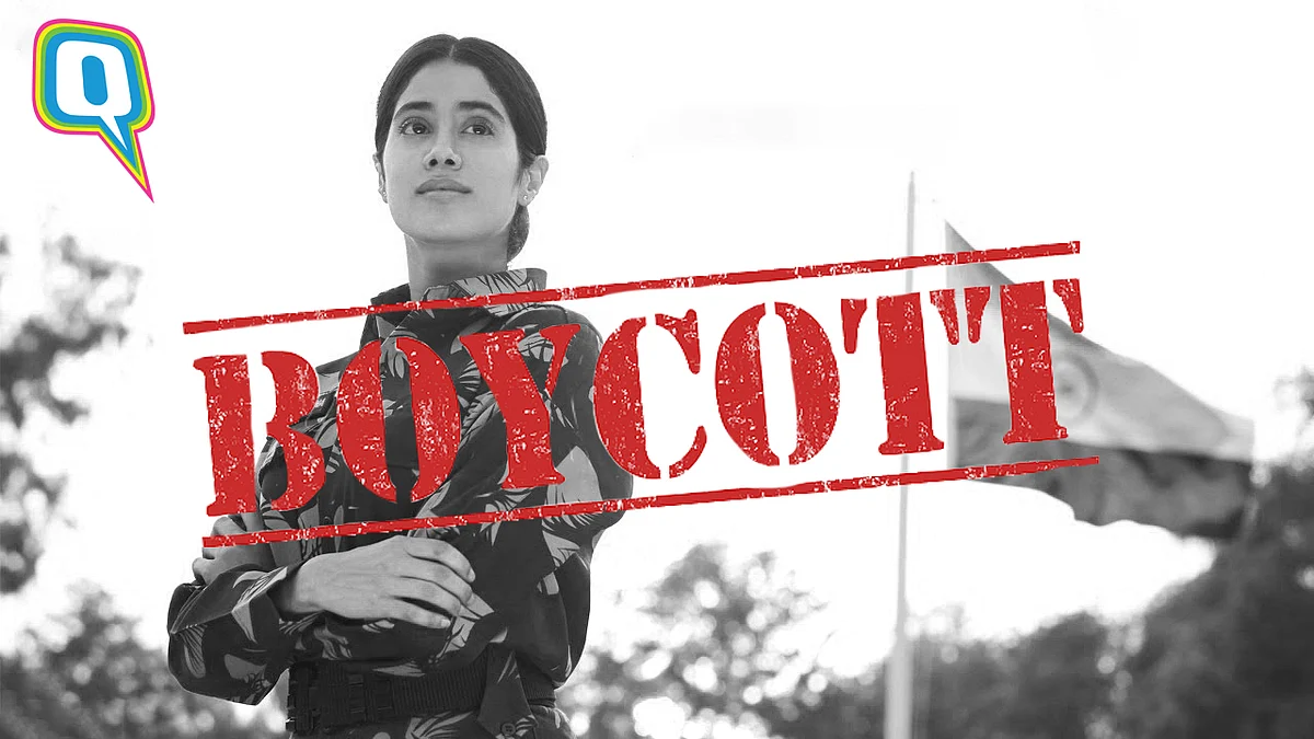 Poster of <i>Gunjan Saxena: The Kargil Girl<i>
