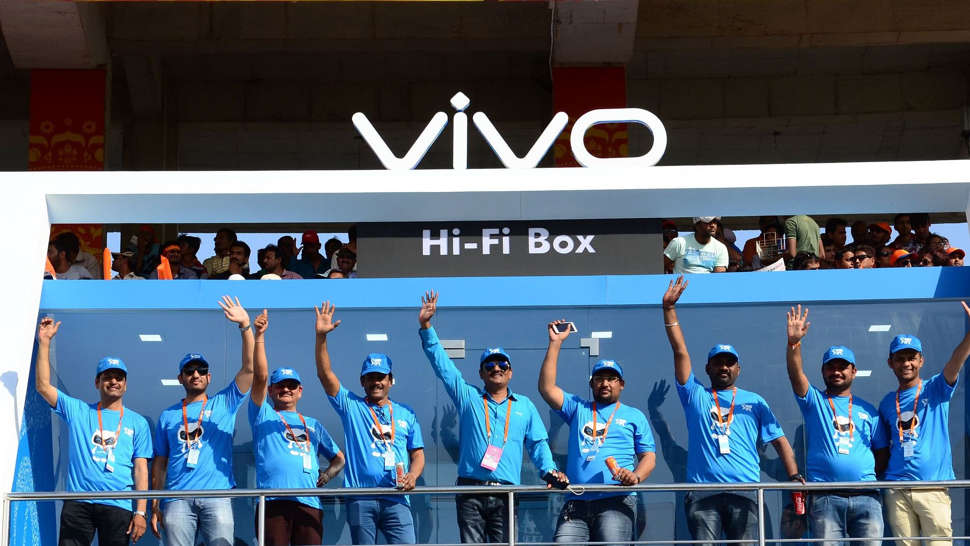 Which brands are in the running to replace Vivo as the title sponsor of IPL in 2020?