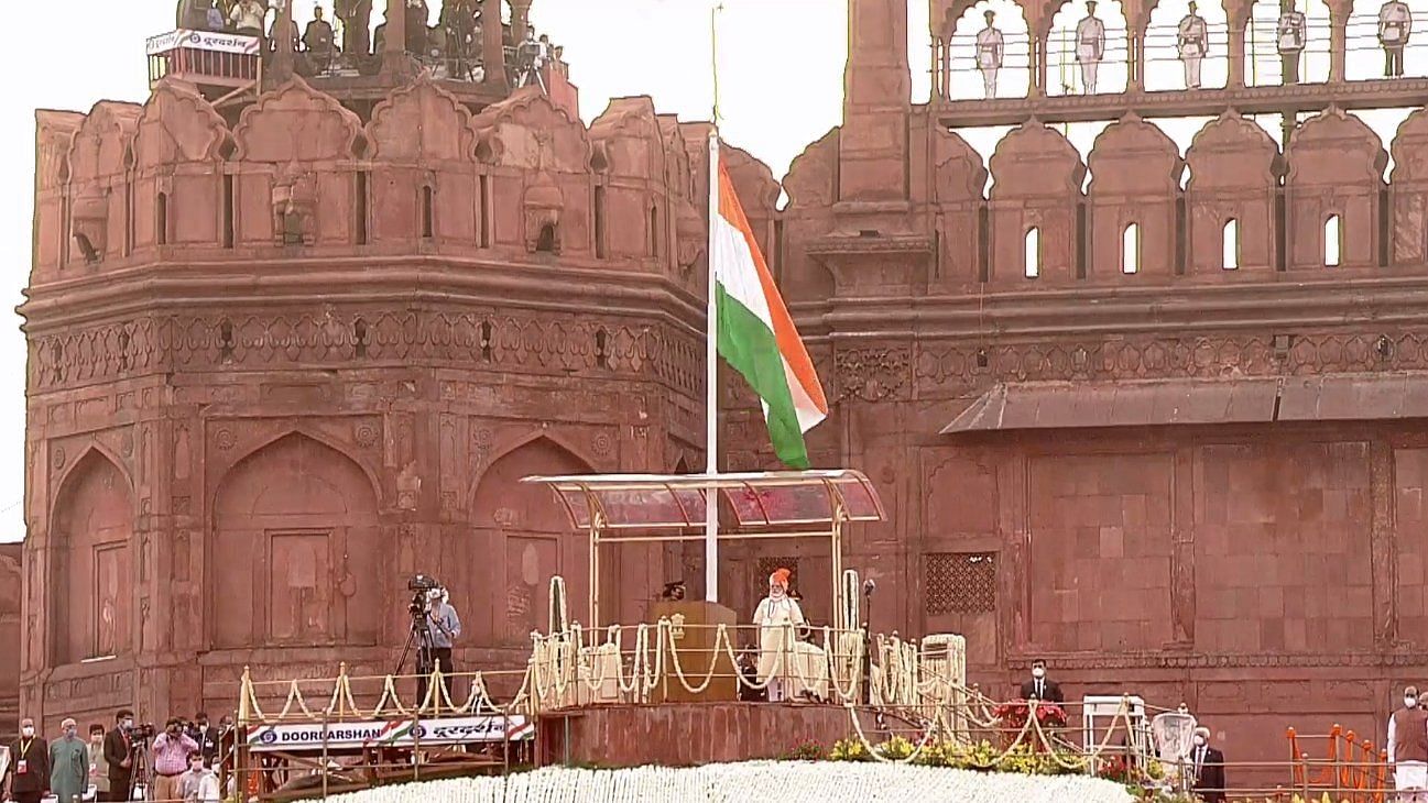Prime Minister Narendra Modi begins addressing the nation from Red Fort.