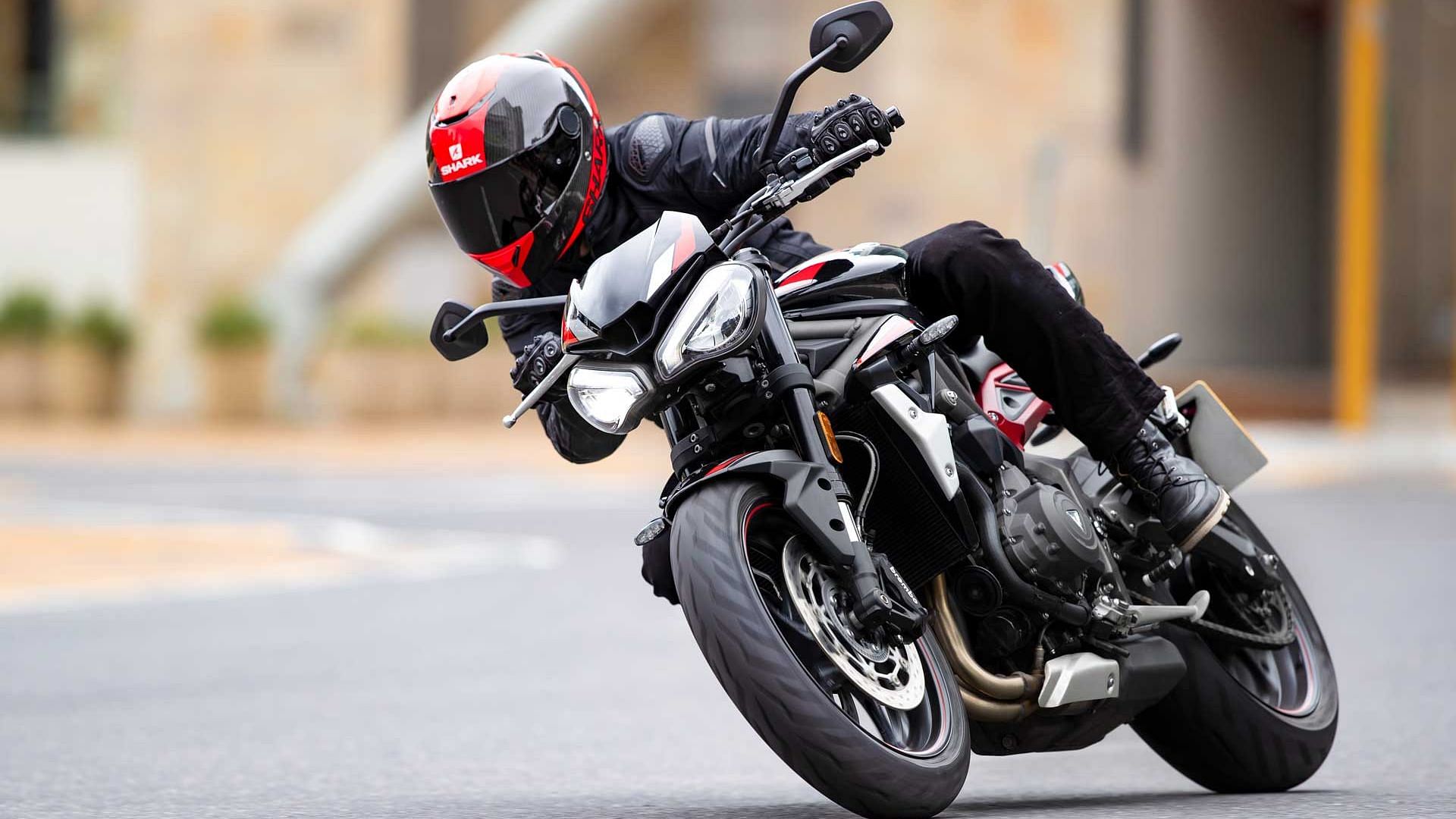 The new Street Triple R is powered by a 765cc engine.