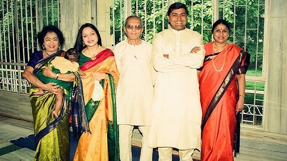Shakuntala Devi with daughter Anupama and her in-laws.