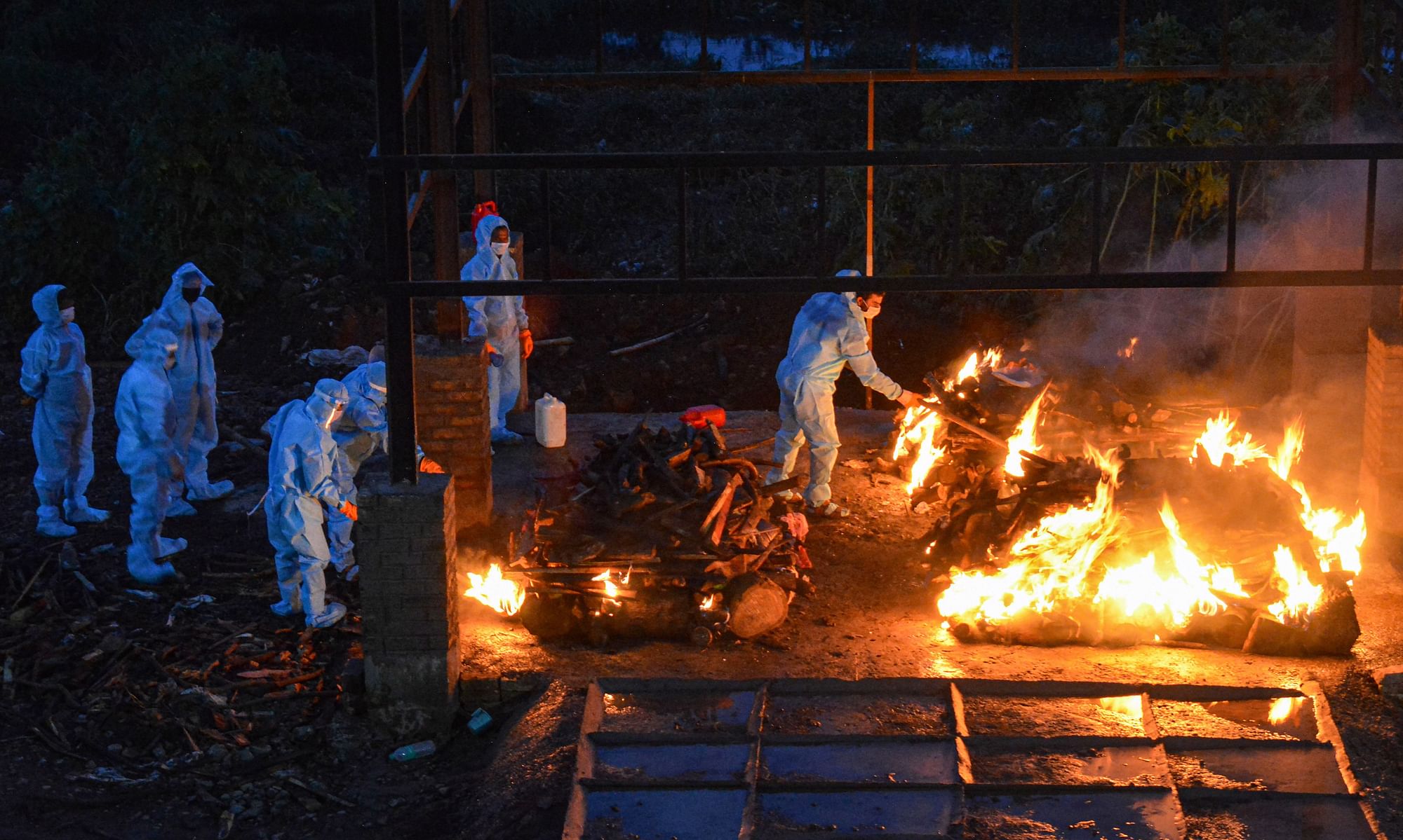 File photo of a cremation in Karad.