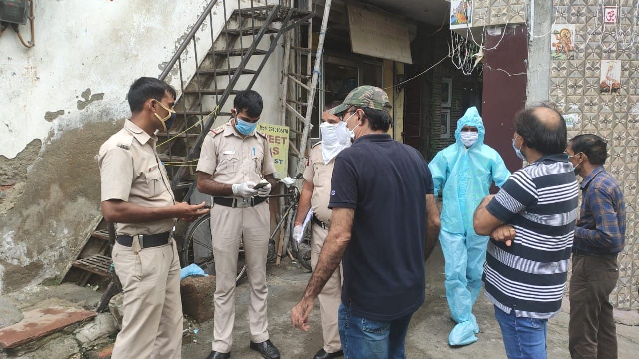 The decomposed body of a 40-year-old AIIMS doctor was found hanging at his house in South Delhi's Gautam Nagar.