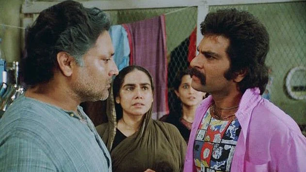 A still from Salim Langde Pe Mat Ro.