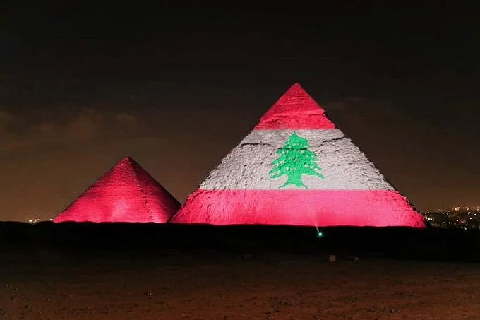 Giza Pyramids Lit Up After Beirut Blasts? No, Viral Image is Fake!