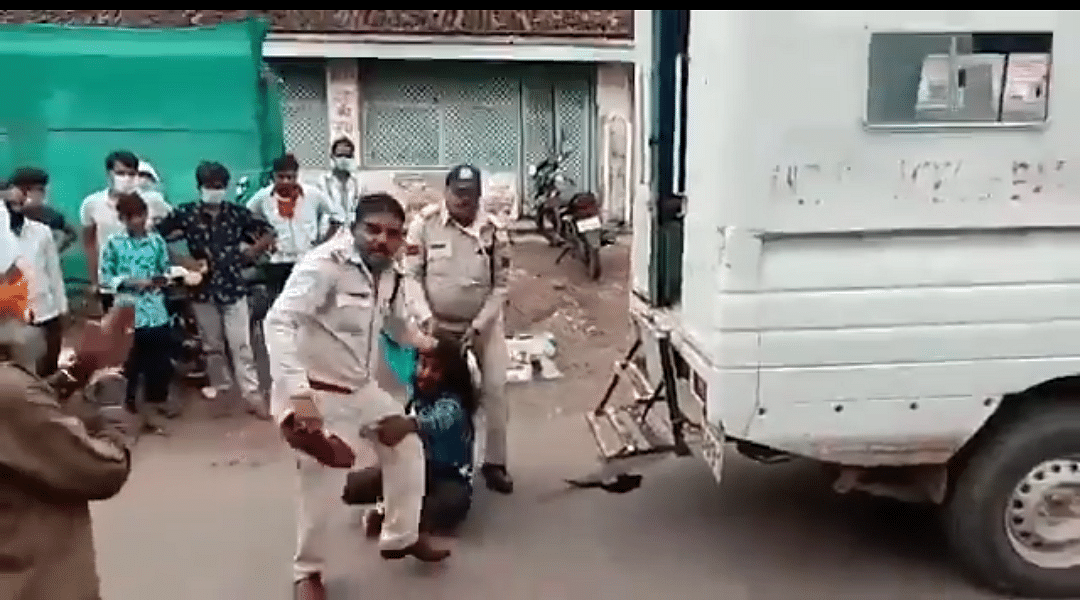 Police thrash Sikligar Sikh Prem Singh Chawla in Barwani, Madhya Pradesh