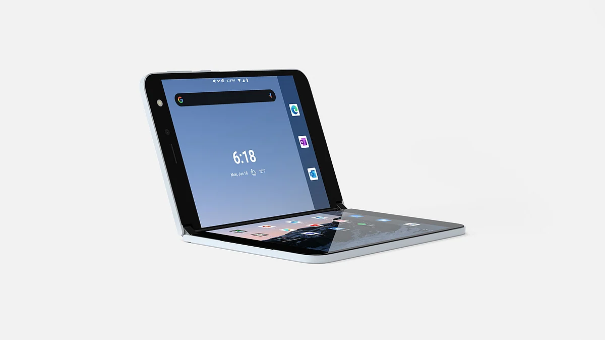 The Dynamic 360-degree hinge at work.