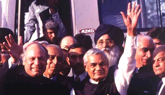 Prime Minister Atal Bihari Vajpayee in Lahore; Jaswant Singh is also seen this photo. 