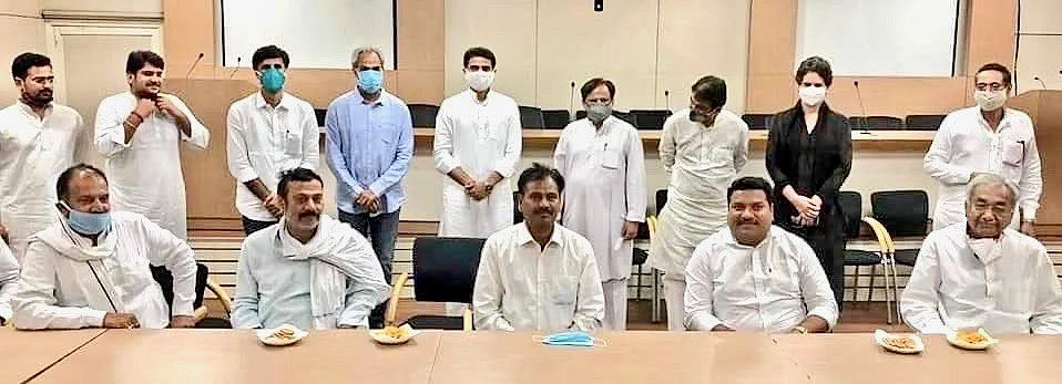 Sachin Pilot and rebel MLAs with Priyanka Gandhi.