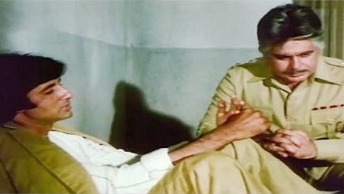 Amitabh Bachchan and Dilip Kumar in Shakti