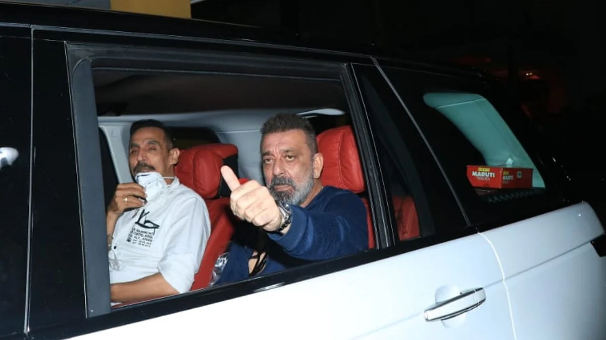 Sanjay Dutt back on sets of 'Shamshera' after the first round of treatment for lung cancer.