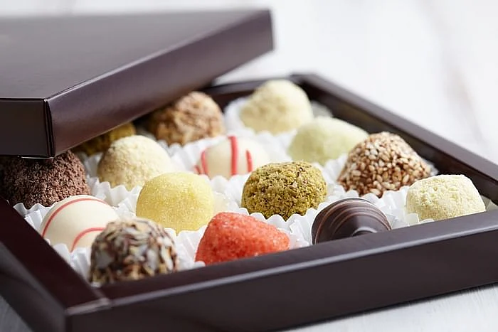 A box of chocolates is always a reliable and safe Teacher’s Day gift. 