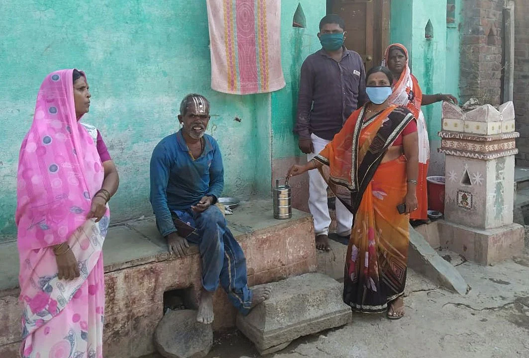 <i>ASHAs </i> <i>like </i><i>Suvarna Bhoj (left) </i><i>are the ‘first repsonders’ in a heath crisis in rural areas.</i>