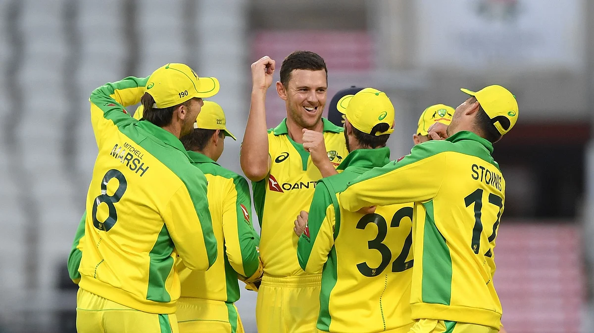Australia beat England by 19 runs in the 1st ODI.