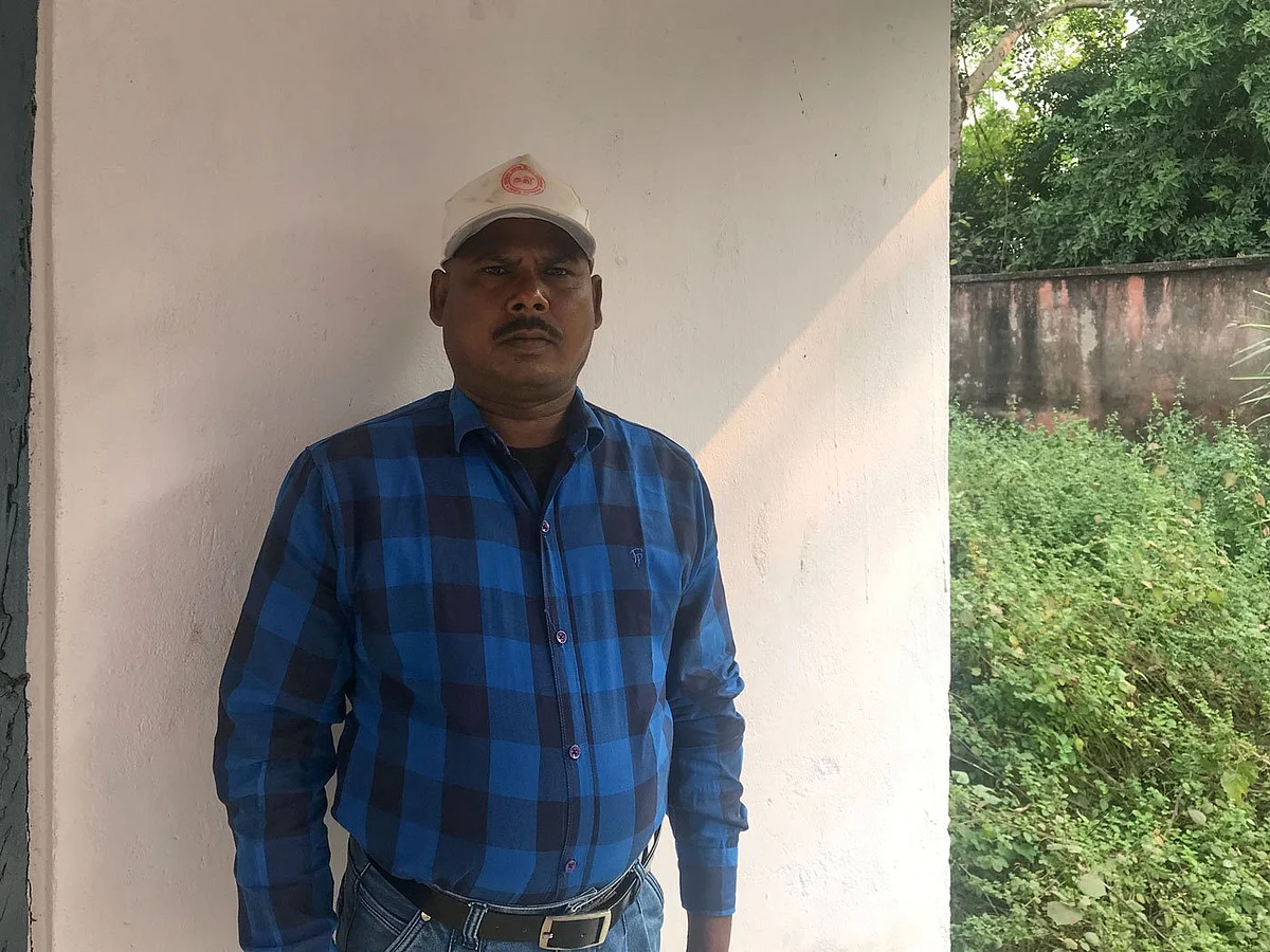 <i>Vikas Mitras Vinay Kumar </i><i>works in Jehanabad district: for convincing men to undergo vasectomies, he earns Rs. 400 per person enlisted.</i>