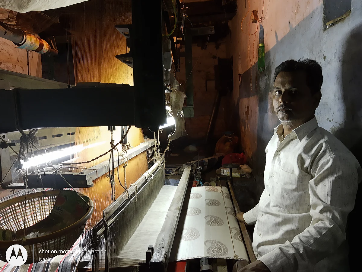 Increased electricity charges hamper weavers’ work.