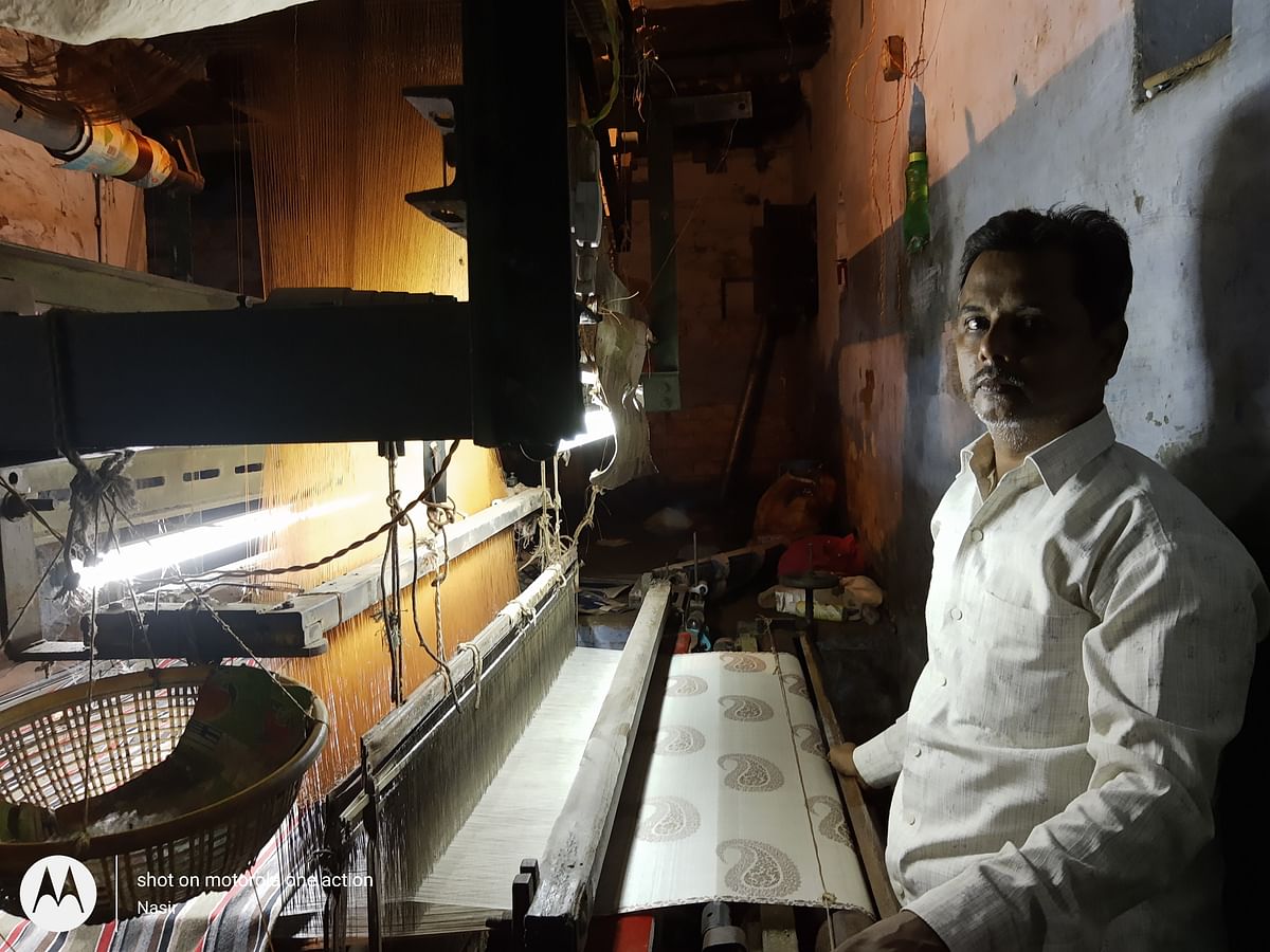 “We resorted to selling paan because that can easily be set up with minor investment,” says a weaver.
