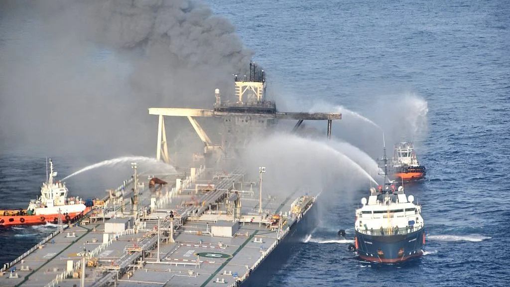 Three days on, fire-fighting operations continued on the fully loaded supertanker MT New Diamond off the east coast of Sri Lanka on Sunday, 6 September.