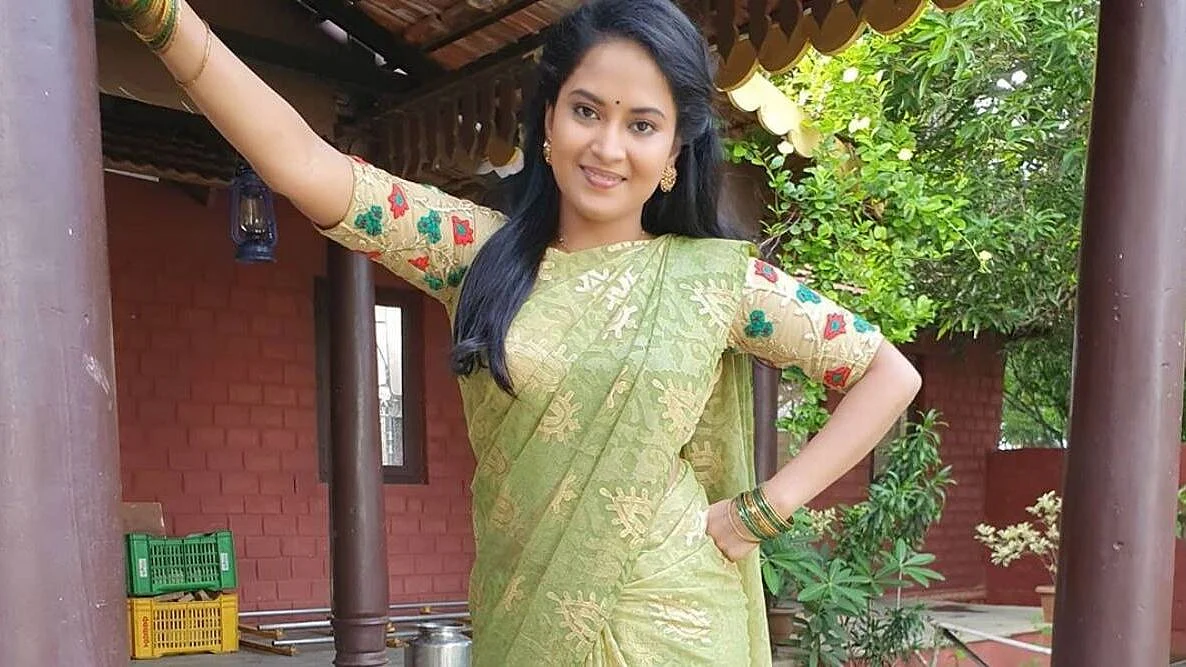 TV actor Sravani Kondapalli.