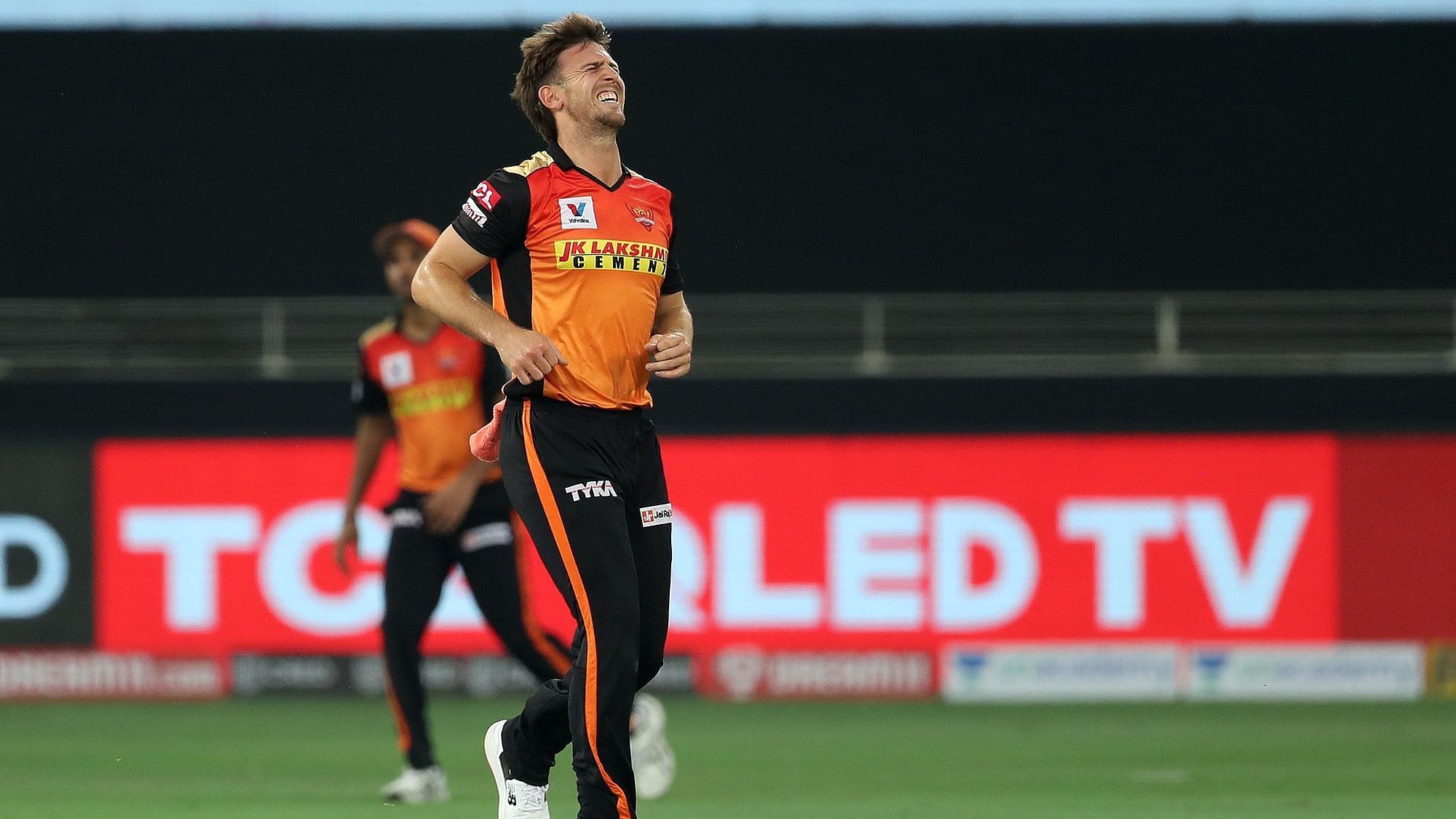 Sunrisers Hyderabad all-rounder Mitchell Marsh sprained his ankle in his first over of the match against RCB on Monday.
