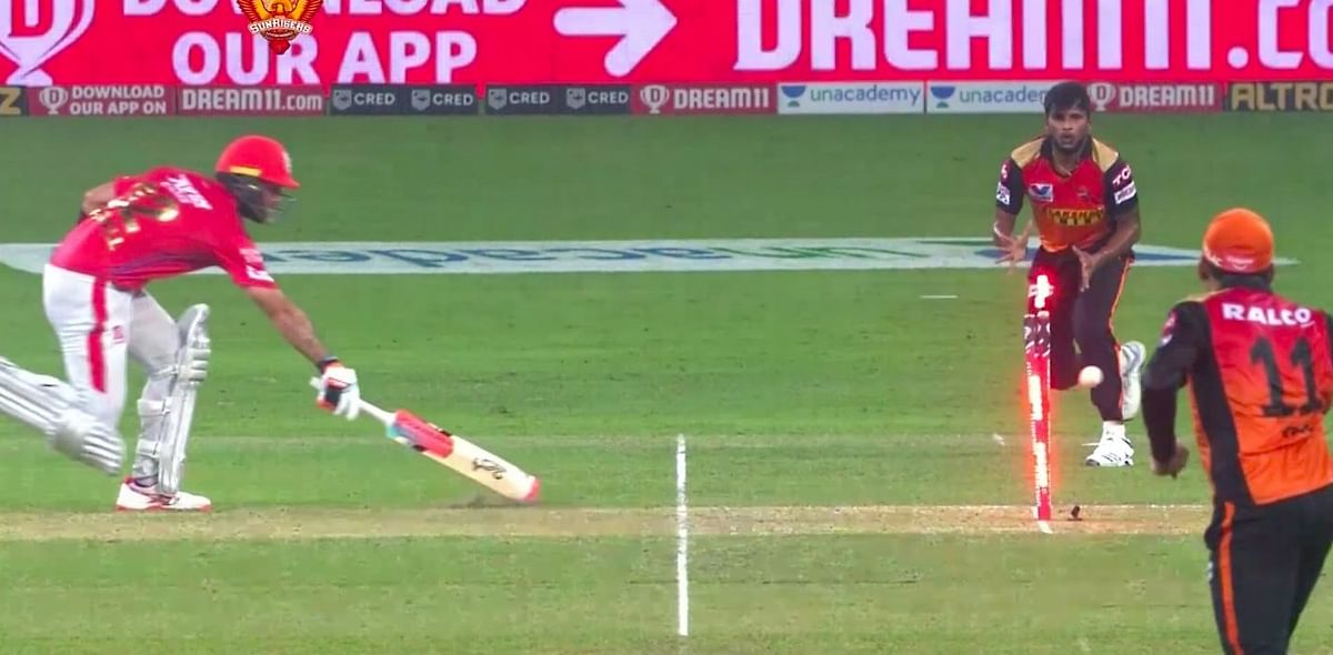 Pooran hit 28 runs in an over & Priyam directly hit the stumps to run-out Maxwell, in two best moments of the game.