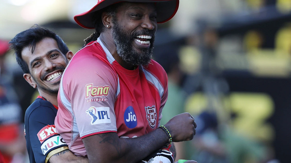 IPL 2020: All Eyes on Gayle as RCB Set KXIP 172 Target at Sharjah