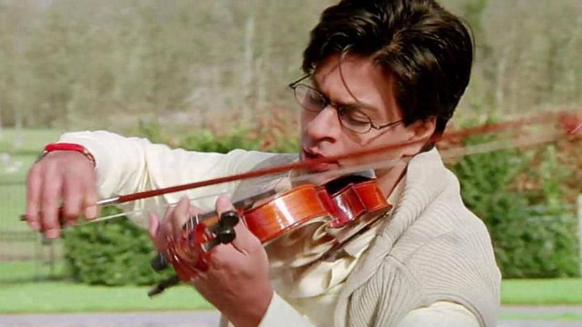 Things you saw but failed to notice in SRK and AB’s 'Mohabbatein'