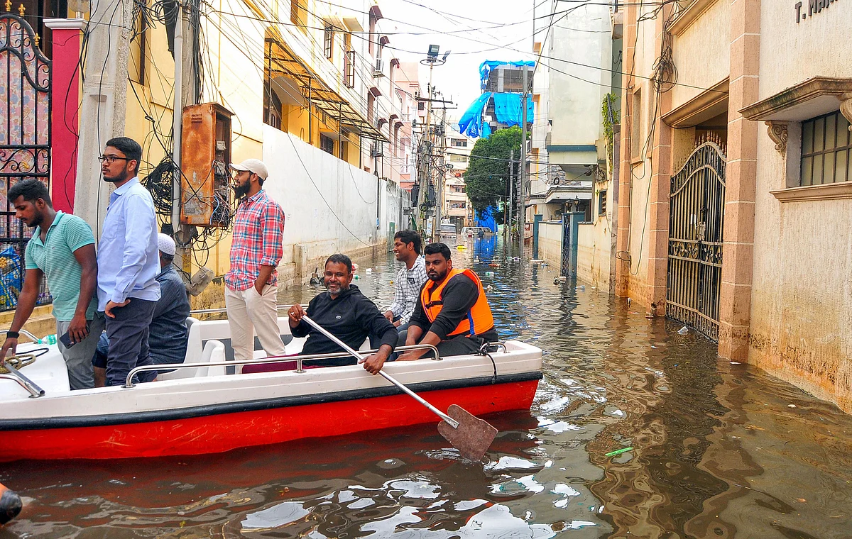 60 Dead, 37,000 Families Affected; Hyderabad to Receive More Rain
