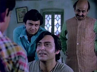 Soumitra as Feluda in <i>Jai Baba Felunath</i>.