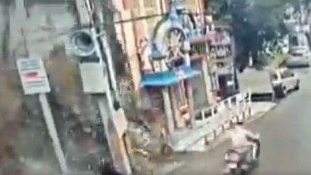 CCTV footage of building collapse in Hyderabad