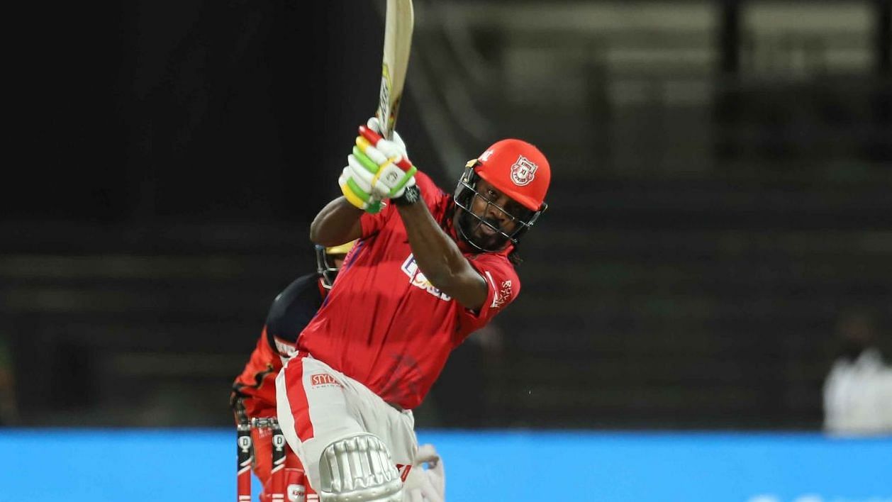 Chris Gayle smashed 5 sixes on his way to a half-century providing a match-winning contribution to KXIP’s total