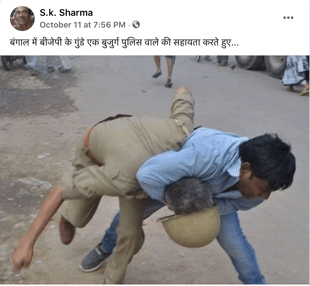 The image is actually from 2017 when a mob protesting the alleged rape of a teenager in Kanpur attacked cops.