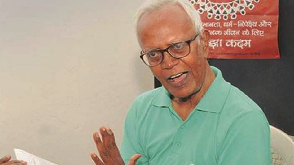 <div class="paragraphs"><p>84-year-old tribal rights activist Father Stan Swamy, an under-trial in the Bhima Koregaon case, was reportedly placed on ventilator support, at Mumbai’s Holy Family Hospital on Sunday, 4 July.</p></div>