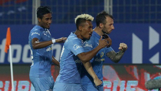 Adam le Fondre’s Late Penalty Gives Mumbai 1-0 Win Over Goa