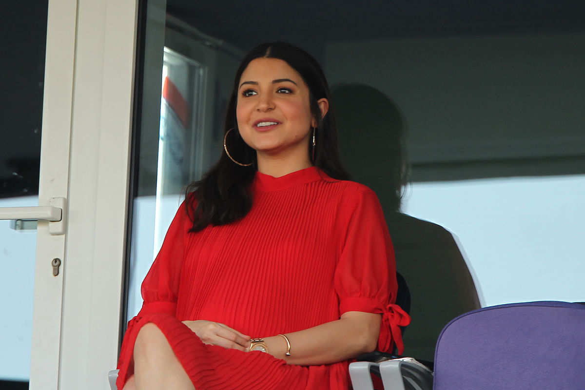 A glowing Anushka Sharma was present in the stands for RCB’s match against SRH on Friday.