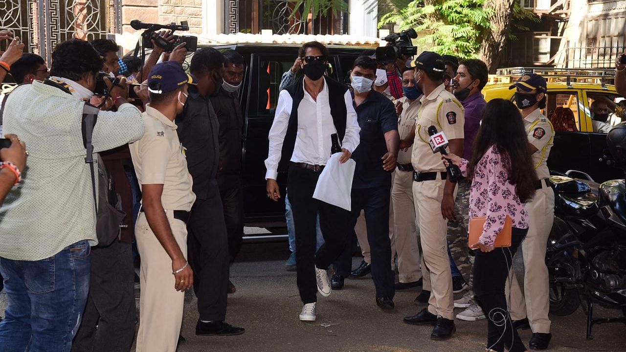 Arjun Rampal arrives at the NCB office. 