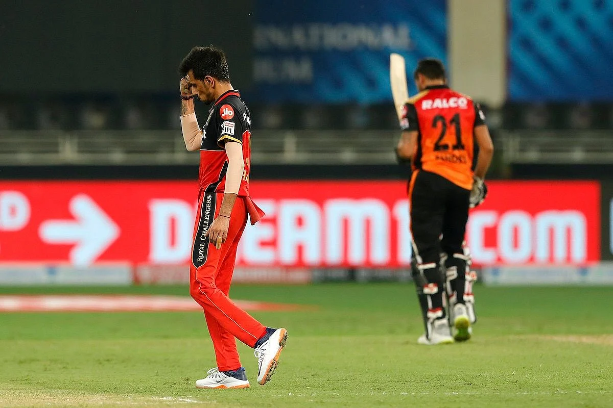 Yuzvendra Chahal applies the brakes on SRH’s batting in trademark style. 