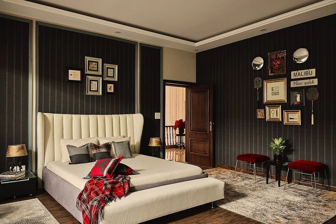 If You’ve Ever Dreamt of Living in SRK’s House, Here’s Your Chance